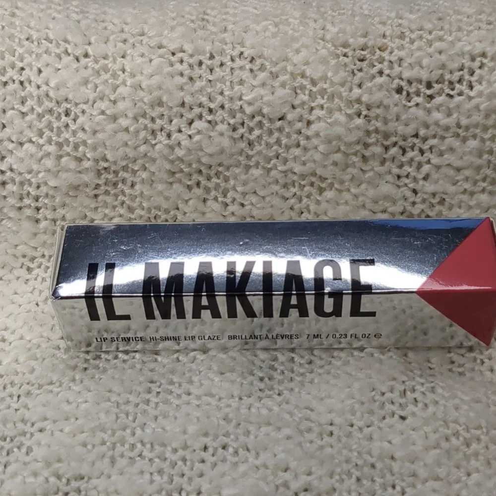 IL MAKIAGE Lip Service Hi-Shine Lip Color in PDA, 7ml/0.23fl oz